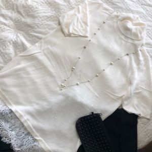 Apt. 9 short sleeve sweater tunic with lace trim